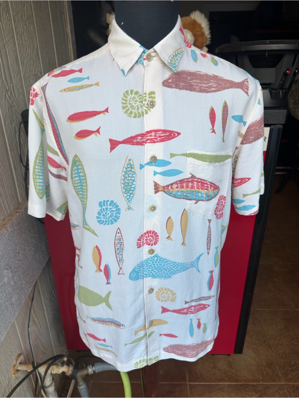 PreOwned Kahala Hawaiian Print  Multicolored Full Button Men's Small